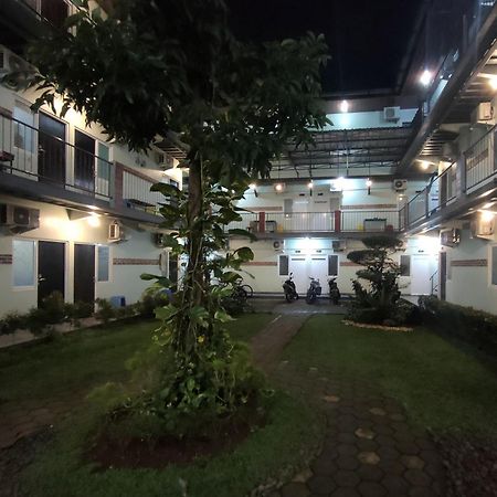 Puspiptek Residence Syariah Mitra Reddoorz Serpong Εξωτερικό φωτογραφία